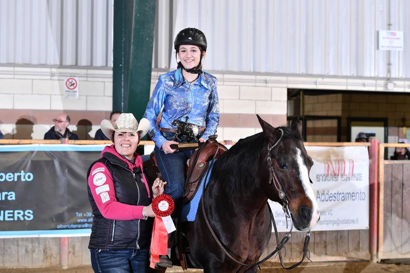 apcrReining's tweet photo. #Champion #YouthUnder14 #NRHA #SlideIntoSpring #APCR 2018 GAUDENTI COSTANZA sul suo ARDITO DESIO con score 67 https://t.co/zApZNmQhWI