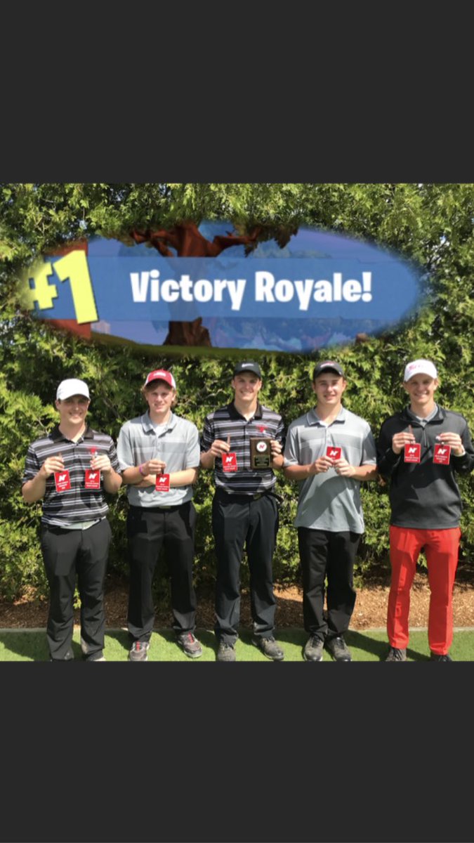 KimberlyGolf's tweet photo. Makers squad up at the Neenah Invite to take the dub. 303 on the day
@figlmiller 71 1st Place Medalist (Unconfirmed school record)
@bschneider1212  74 3rd
@tra_thy_ 77 https://t.co/BWK7vyyLNG