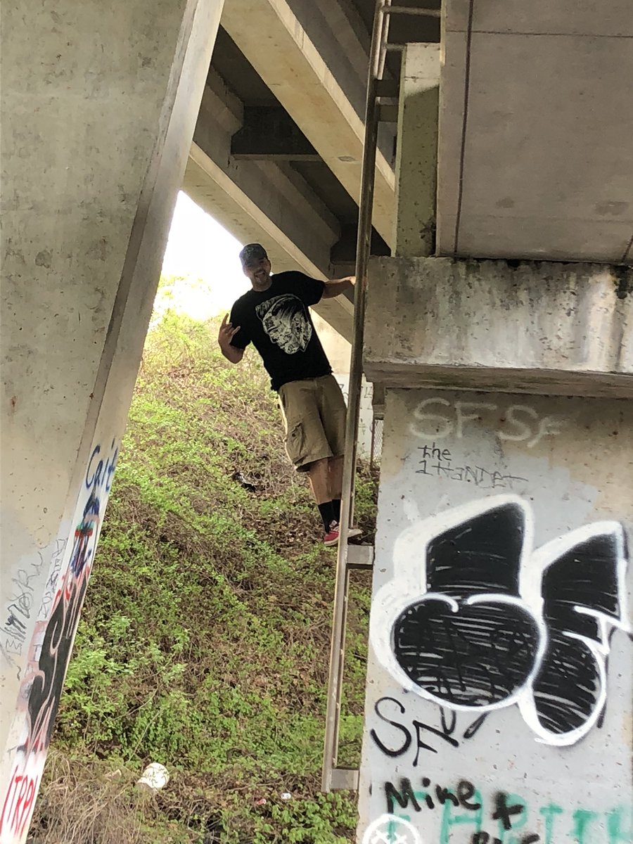 SimpleLads's tweet image. In Connecticut wearing the Psycho Billy Tee @seanbrochillll #SimpleLads