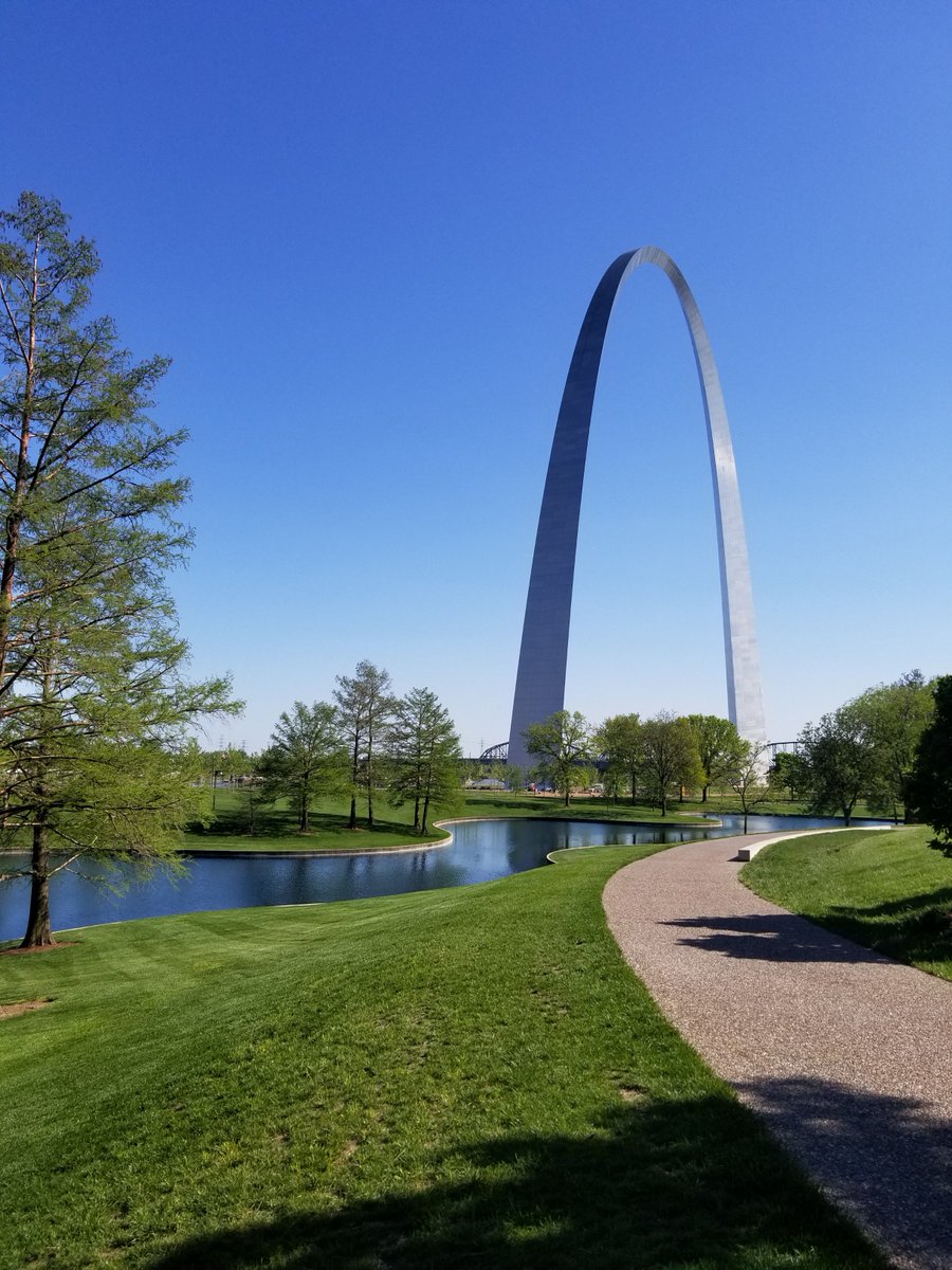Great Factory Visit for a new Enterprise Data Center Build this week! Beautiful weather at the #SETC in St. Louis! #YourUptimeEdge #CFT