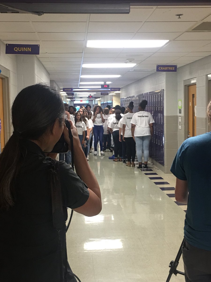 Former <a href="/BGJHS/">Bowling Green Jr. High School</a> student <a href="/shiannjones/">Shi’Ann Jones</a> and current students film her latest music video in the halls this afternoon.  <a href="/BGISD/">Bowling Green Independent Schools</a> <a href="/wnkytv/">WNKY News 40</a> <a href="/wbkotv/">WBKO News</a> <a href="/bgdailynews/">Bowling Green Daily News</a> <a href="/wkupublicradio/">WKU Public Radio</a>