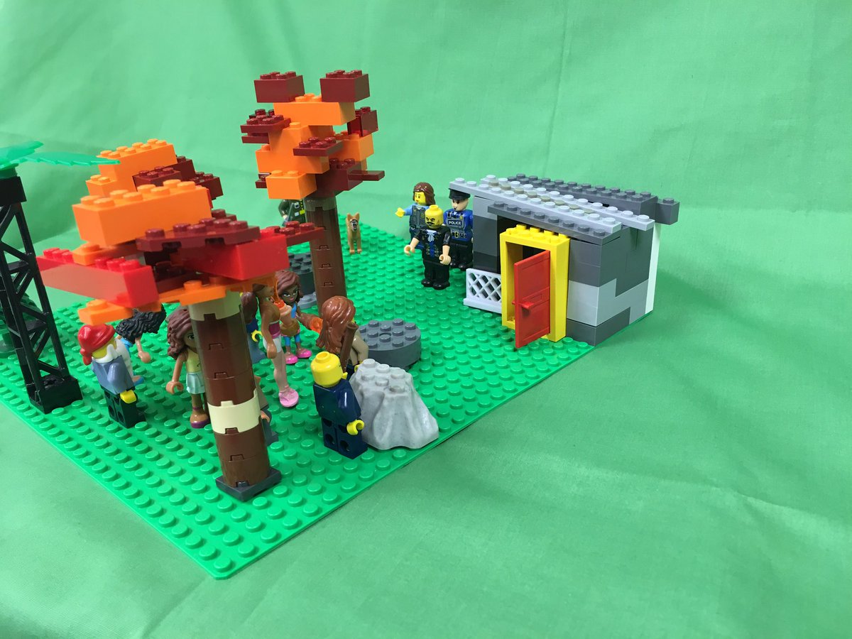 mrericcameron's tweet photo. I. Can't wait to see how her #greenscreen version turns out tomorrow!
#MakingHistorywithLegos https://t.co/ZWP4mDABqr