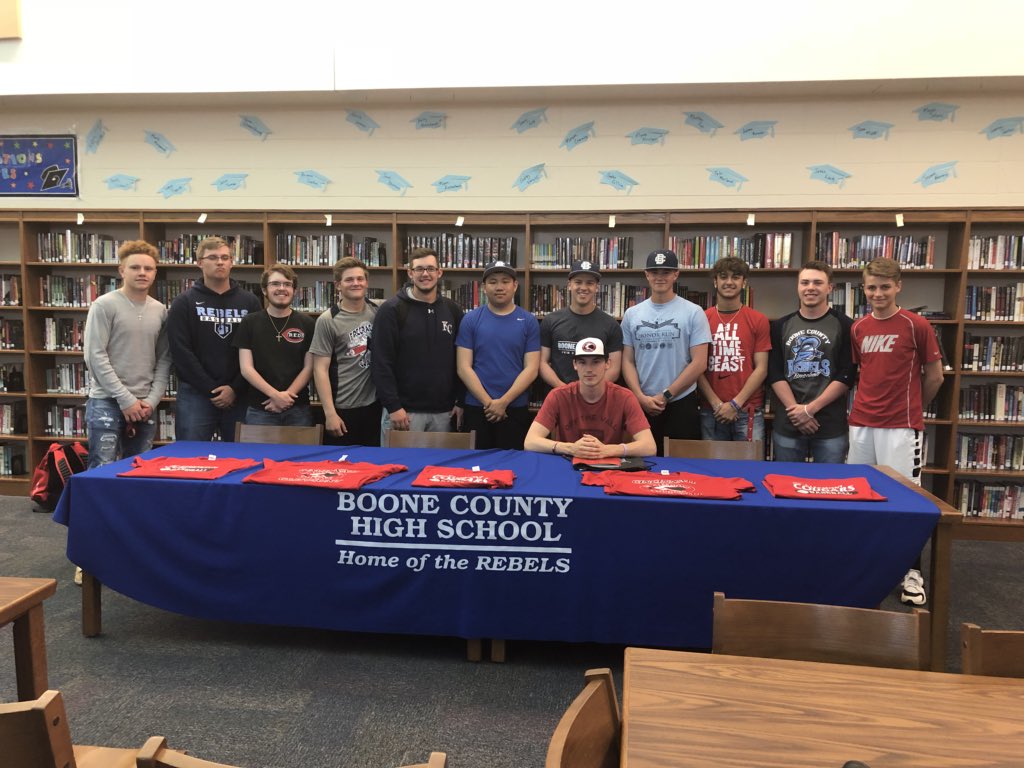 bcrebsbaseball's tweet photo. Robbie Winterman signs with UC Clermont! https://t.co/0hPQdrvF5S