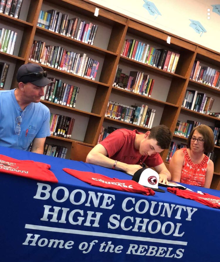 robby_w12's tweet photo. Excited to announce that I will continue my academic and athletic career at UC Clermont! https://t.co/w07KiuRGDo