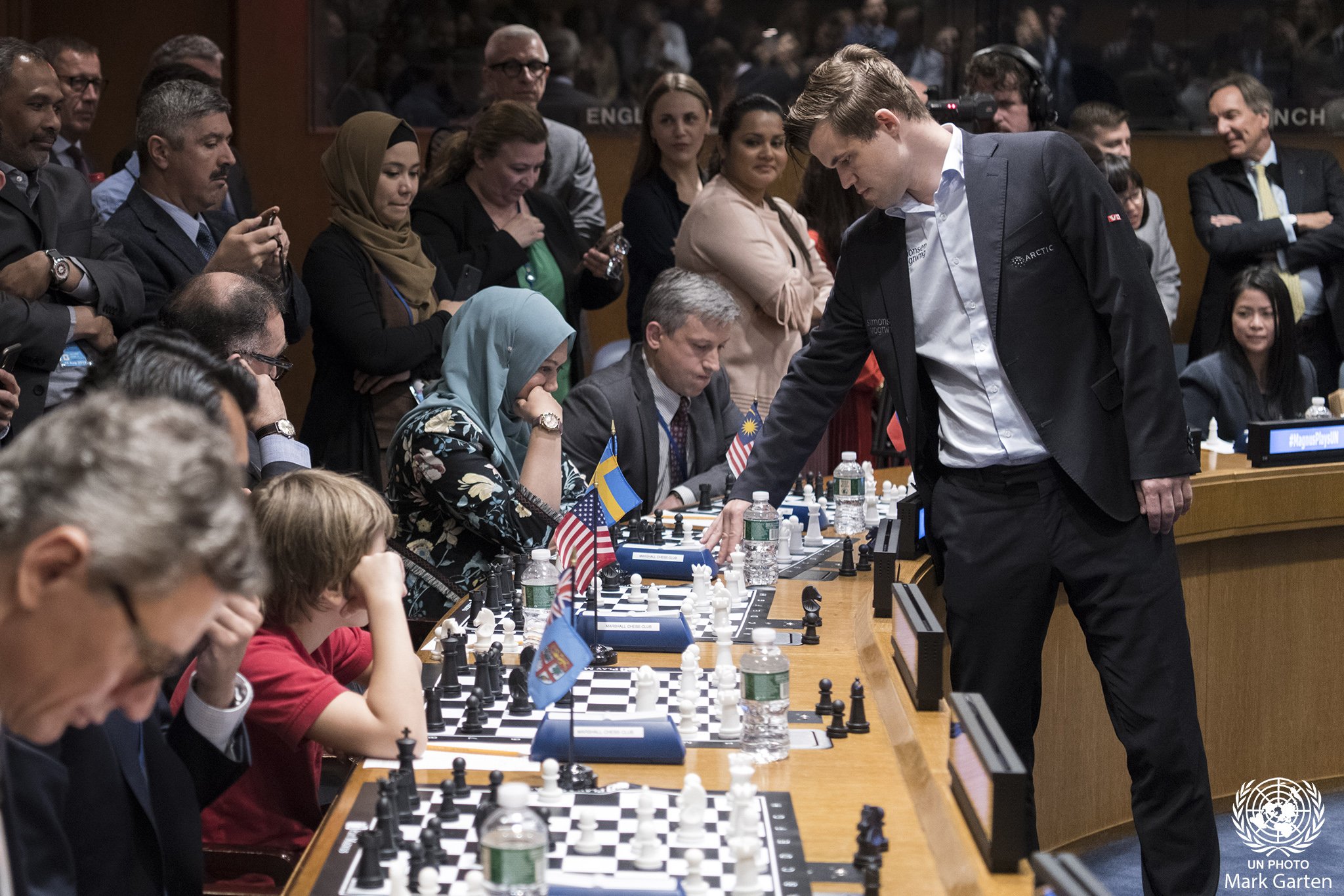 Chess.com on X: Join @DanielRensch, @MagnusCarlsen, and many more guests  for today's State of  broadcast in two hours! 👀  #stateofchess  / X