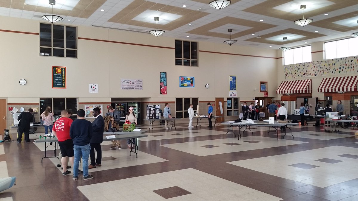 wausauegl's tweet photo. Showcase is about to start! https://t.co/kLKPvmHSg0