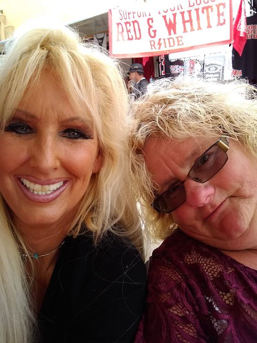 me and my friend at the cook out with my family https://t.co/RatBvmmdB3