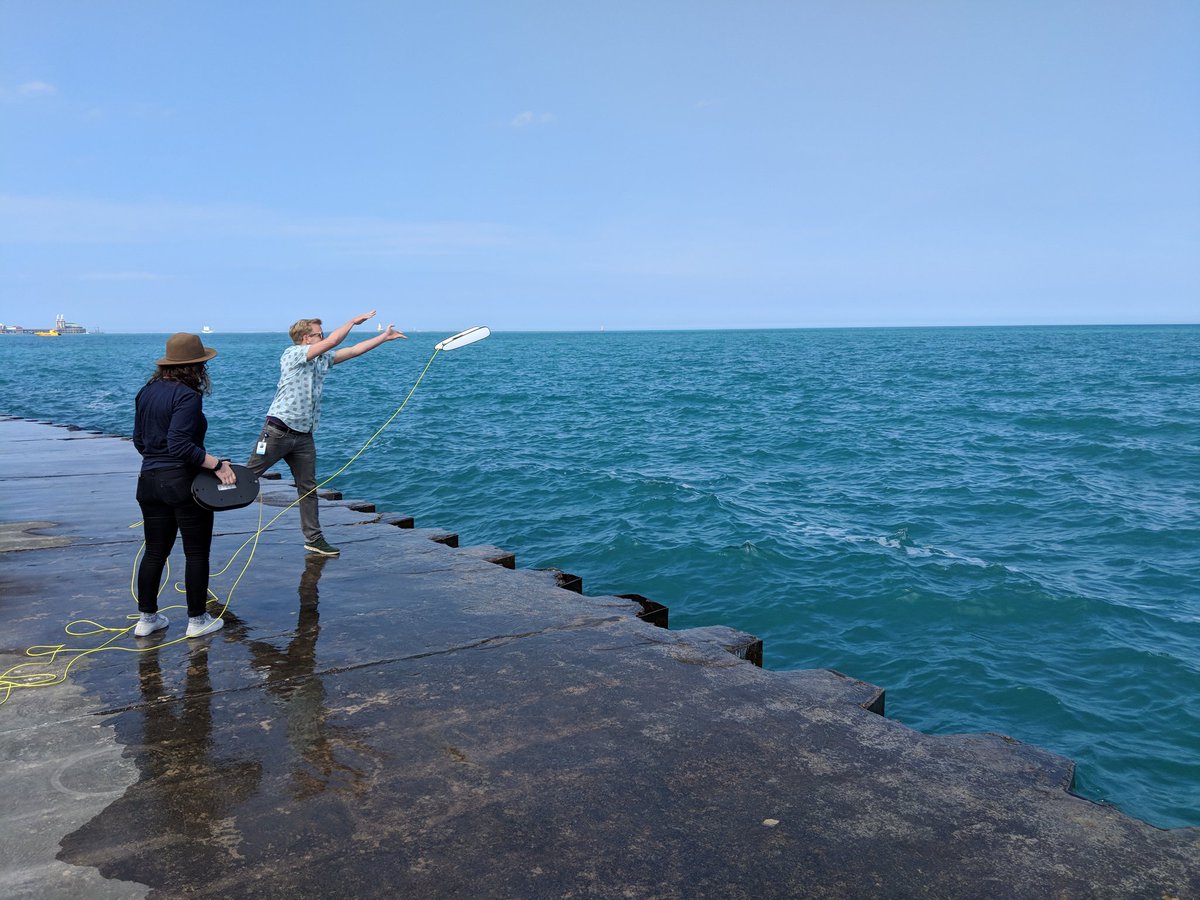 dbild's tweet photo. #MozSprint Chicago has moved outdoors w/ @MrChrisBresky #AquariusProject @OpenROV @OpenExplorer https://t.co/BJt0a0ZUVc