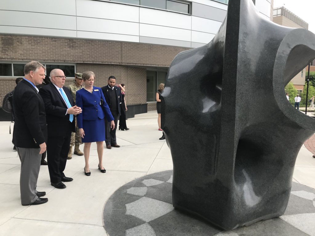 GovLarryHogan's tweet photo. Next for #HoCoDay, I’m here at @HowardCC - had the chance to see the Science, Engineering, and Technology Building, the Dental Hygiene Center, and EMS Lab. #HoCoMD https://t.co/2AiPQrAvdN