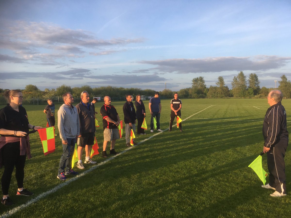 acgbailey's tweet photo. Great time delivering final @HampshireFA Community Match Official Workshop of the season for @TCYFC. Another great evening with some great participation. Thank you to all who attended. Any clubs/leagues/groups wanting to book wkshop for next season DM me for details #communityref https://t.co/Jl7ALEyX3w