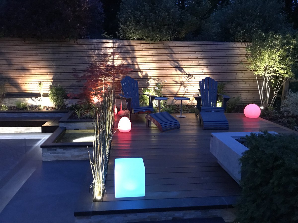 ConquestSpaces's tweet photo. As far as lighting goes, it think we nailed this project, what a treat, enjoy Twitter! #FloatingSteps 

#LoveLandscaping @happilyHeather @MarshallsReg @lighting4garden @The_APL @ProLandscaperJW 

@The_SGD this was designed by the extremely talented #HeatherMartinGardenDesign https://t.co/gJkhi8BZqI