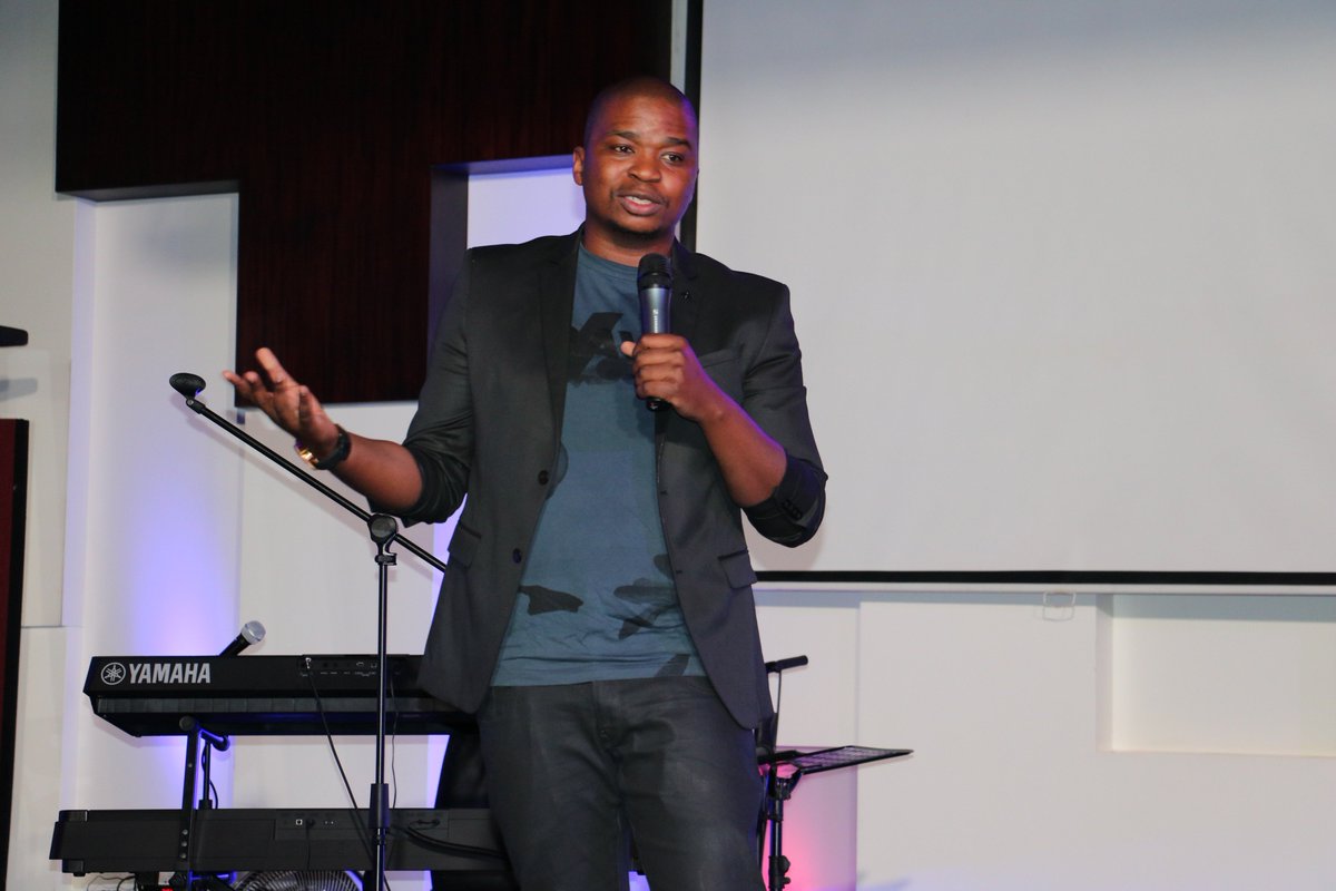 acmSouthAfrica's tweet photo. What a great evening at the #ACMConference2018 Awards Ceremony and concert with @DrTumisang https://t.co/WPdVtxDrK4