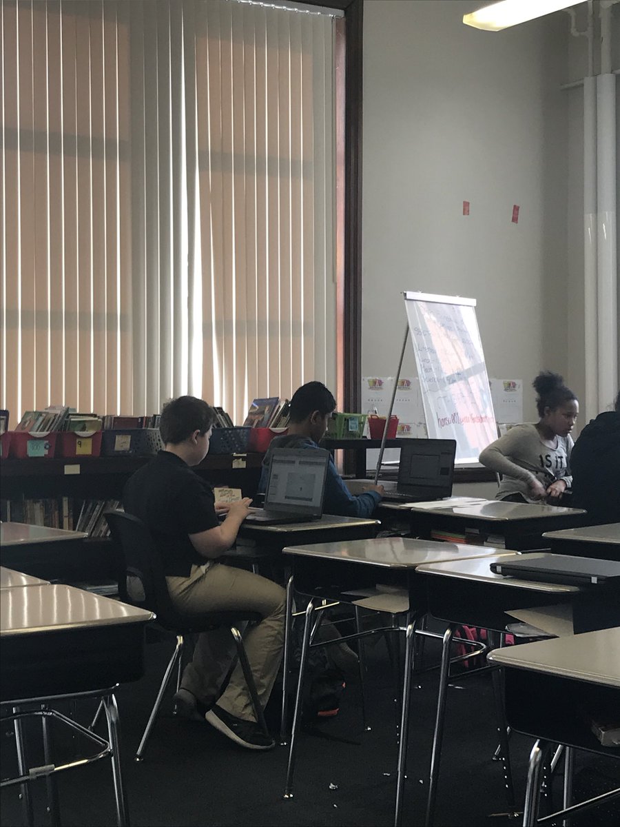 _mshanson's tweet photo. Putting the finishing touches on our final presentations about our choice of college and career! #bstemhartford #travelersearlyedge @BSTEMhartford @MrRichT1P @PathwaysAcad https://t.co/Y6fIxsDY2L