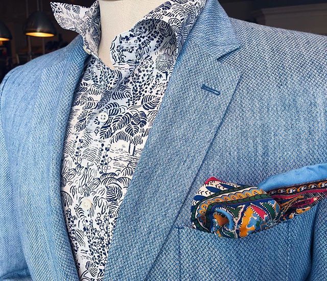 kingswaybia's tweet photo. Cool blue at @billmilesformen 🆒🔷 #billmiles #menswear #thekingsway #etobicoke #toronto #ss18 #ordean #seawardandstearn #springfashion #newarrivals #mensfashion #shopthekingsway #bloorwestvillage #the6ix #yyz #etobicoke #Kingsway #thesix #shoplocal #s… https://t.co/1vF31zHuKV https://t.co/hD48WCKZIY