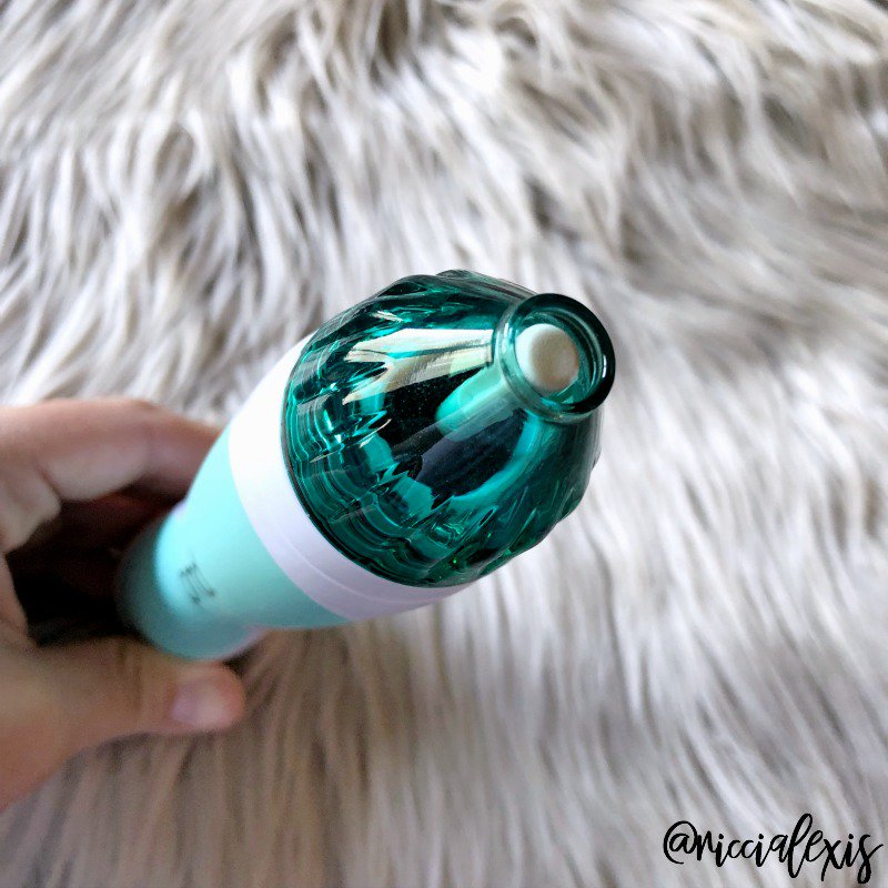 riccialexis's tweet photo. Have you ever tried any personal microdermabrasion products before?? I tried @pmdbeauty #PMDmicroderm and my thoughts are on the blog today!! #ad #PMDbeauty #PMDclean #PMDkiss #PMDxPRIMP #BrilliantConfidence #beautyblogger https://t.co/hGjjByONMX https://t.co/mXMK4XThuB