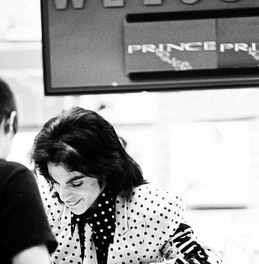 BretsTypeWriter's tweet photo. One mostly forgotten event from #Lovesexy '88 is still very moving to me. In America, fans queued for #Prince tickets outside a record store. A drunk driver hit the crowd, killing a youth. Prince made no public statement. He instead played a benefit show for the youth's family.💜 https://t.co/xPfaC0lQGZ