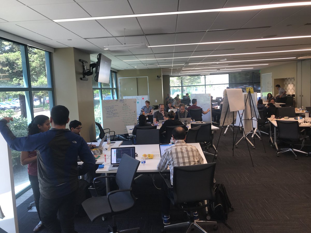 silrodrigar's tweet photo. Teams are rocking it here at Hack IT SJC! #CiscoHackITIX #HackITSJC https://t.co/EeKO7FmEWg