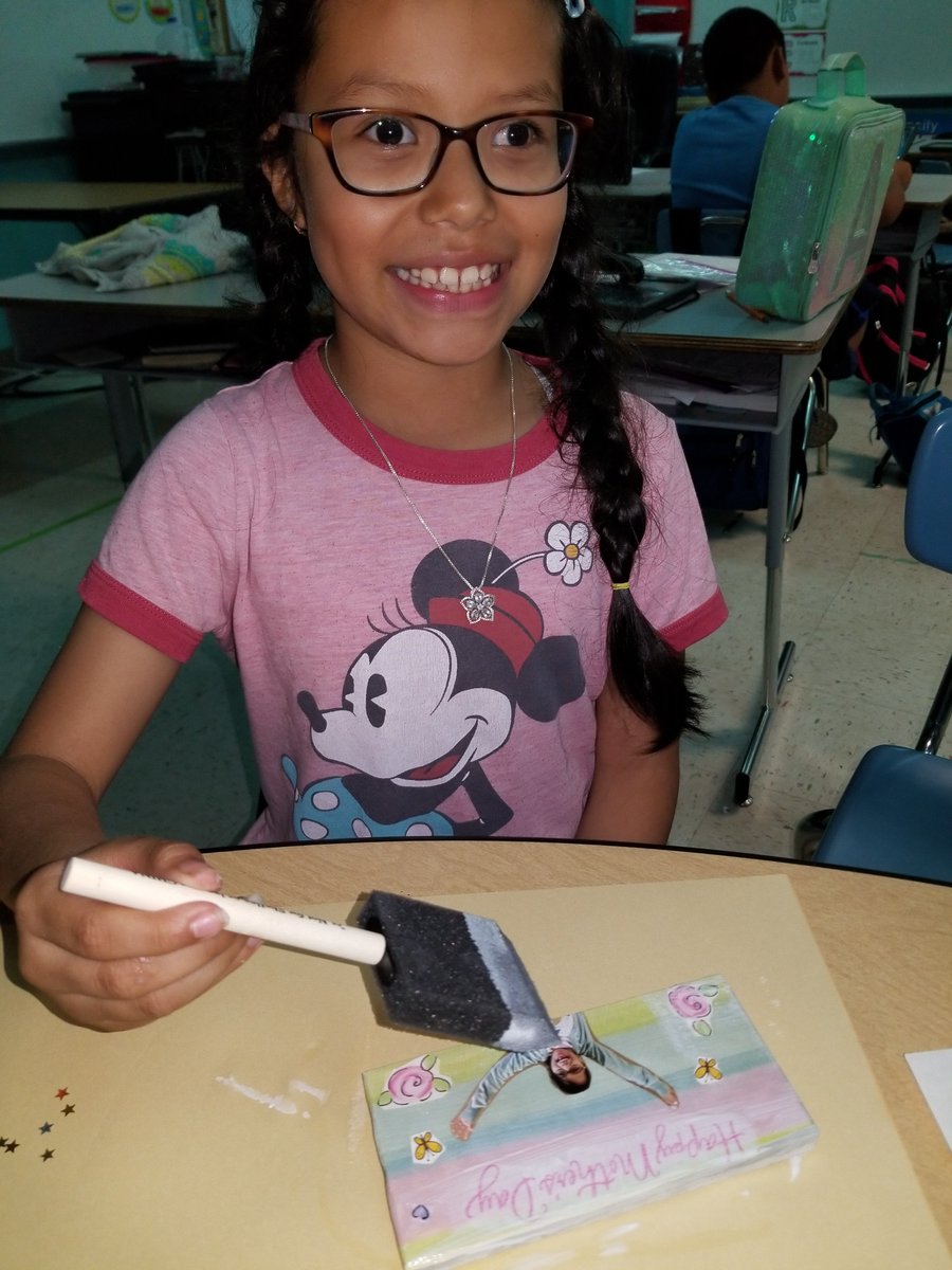 DeedsLori's tweet photo. Our class had a great time today working very hard on a project for their mothers and grandmothers. We wrote a procedural text on how to make a mod podge tile coaster and then used it to create these special gifts! #HLES #livingthevision https://t.co/QDcRQTSWhi