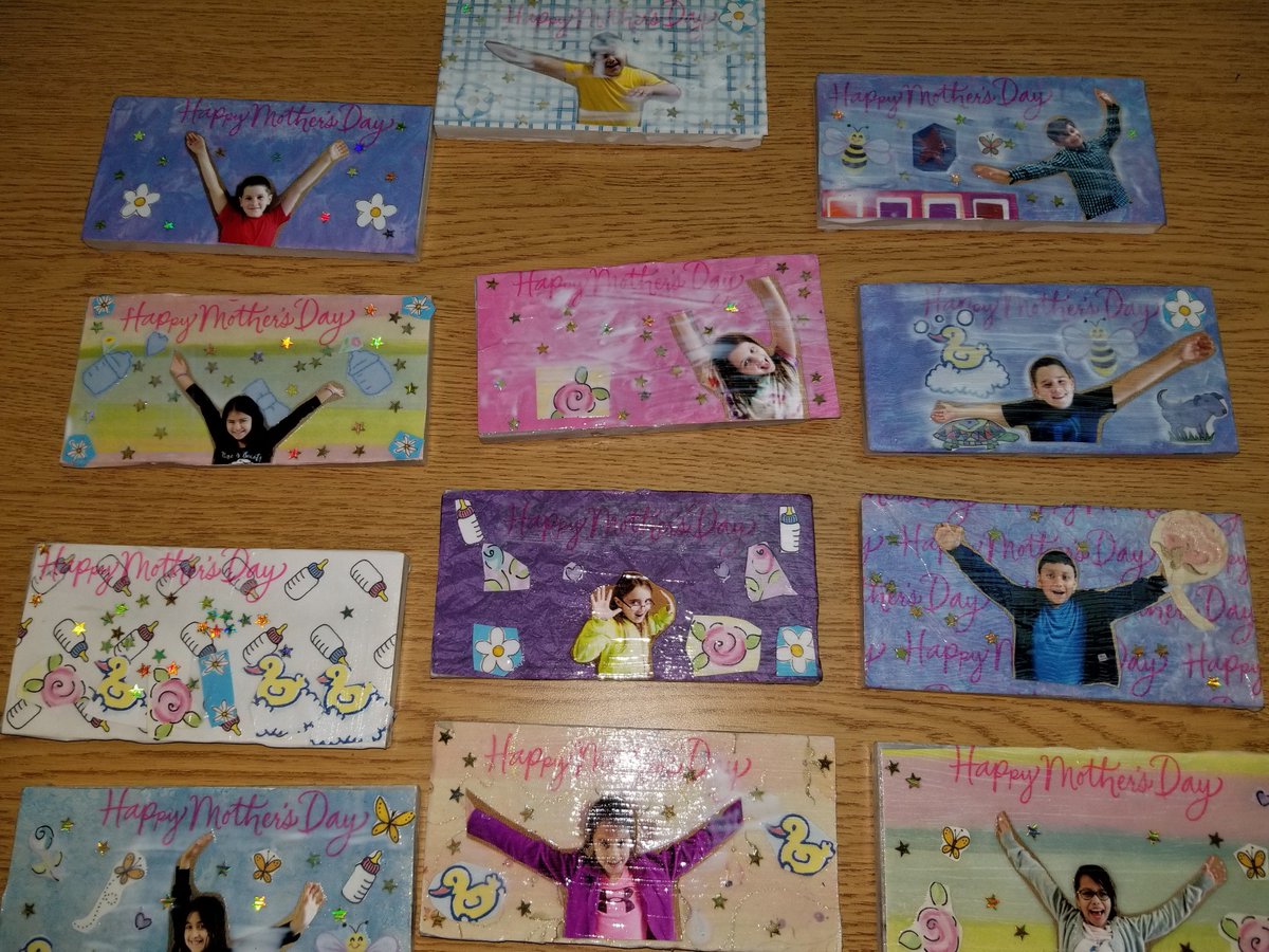DeedsLori's tweet photo. Our class had a great time today working very hard on a project for their mothers and grandmothers. We wrote a procedural text on how to make a mod podge tile coaster and then used it to create these special gifts! #HLES #livingthevision https://t.co/QDcRQTSWhi