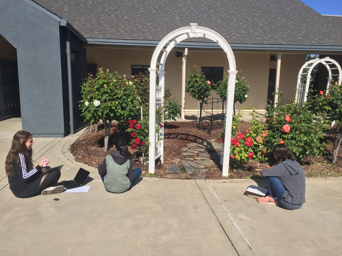 Randolph_teach's tweet photo. Poetry station rotations are perfect for breaking up the monotony of testing. These ladies are observing nature for their haiku #USDlearns https://t.co/QhbqTxra9R