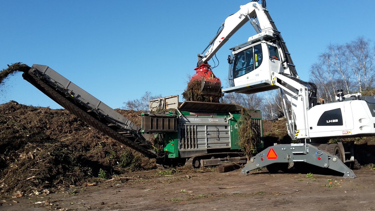 Mechverhuur's tweet photo. Te huur met of zonder bediening :
Trommelzeven en shredders. 
Mail voor meer informatie naar,
verhuur@mechielsen.nl 
#recyclingmachines 
#tehuurmetofzonderbediening 
@MechielsenBV 
@Kuubs 
@afvalbedrijven https://t.co/u2TYJHW3IQ
