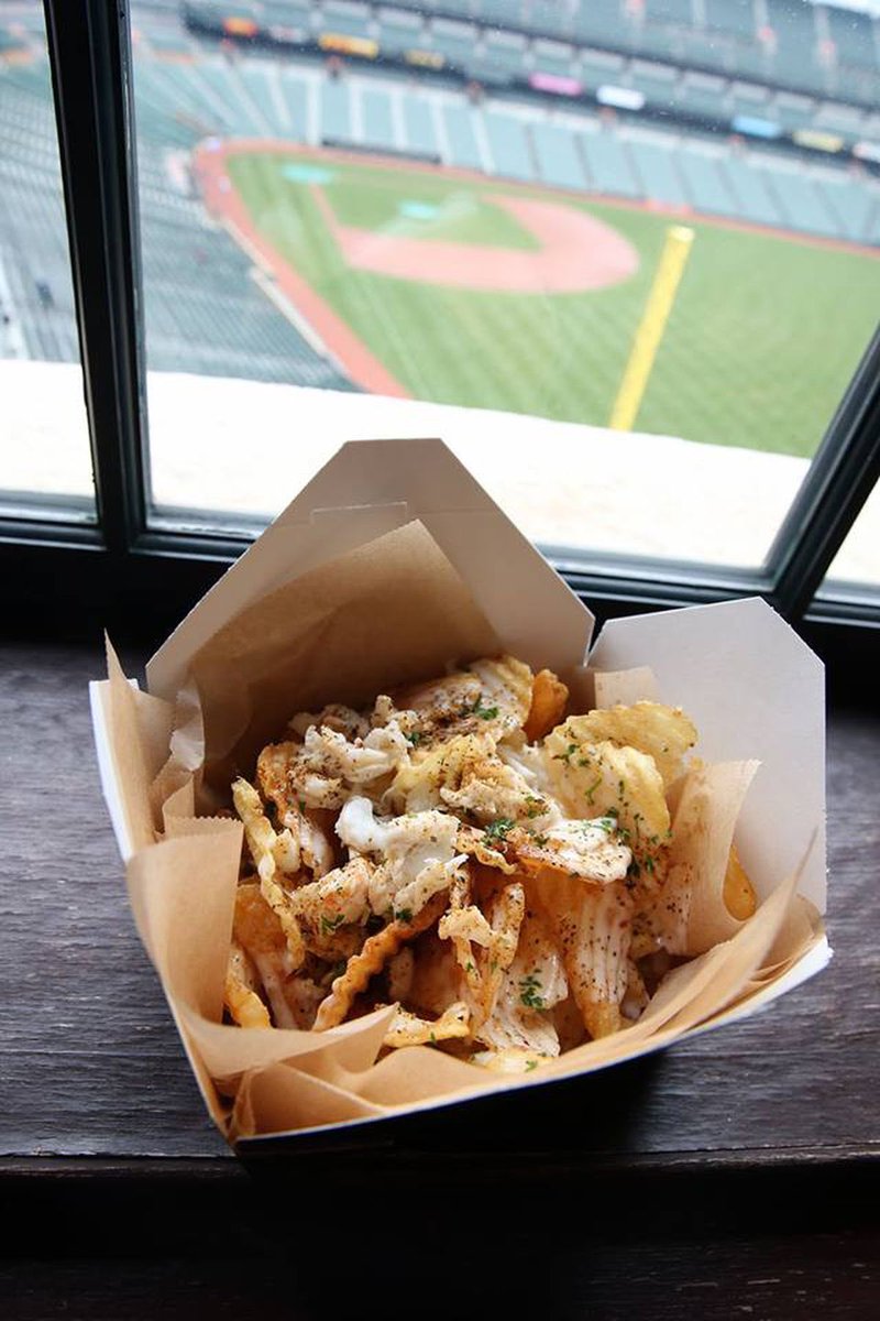 MDBlueCrabsBlog's tweet photo. We still have yet to try the Chesapeake fries at Camden Yards, but they sure do look good! 🦀🍟😋What are you’re thoughts about them? #orioles #fries #ThursdayThoughts https://t.co/AA5Qpk9sZ8