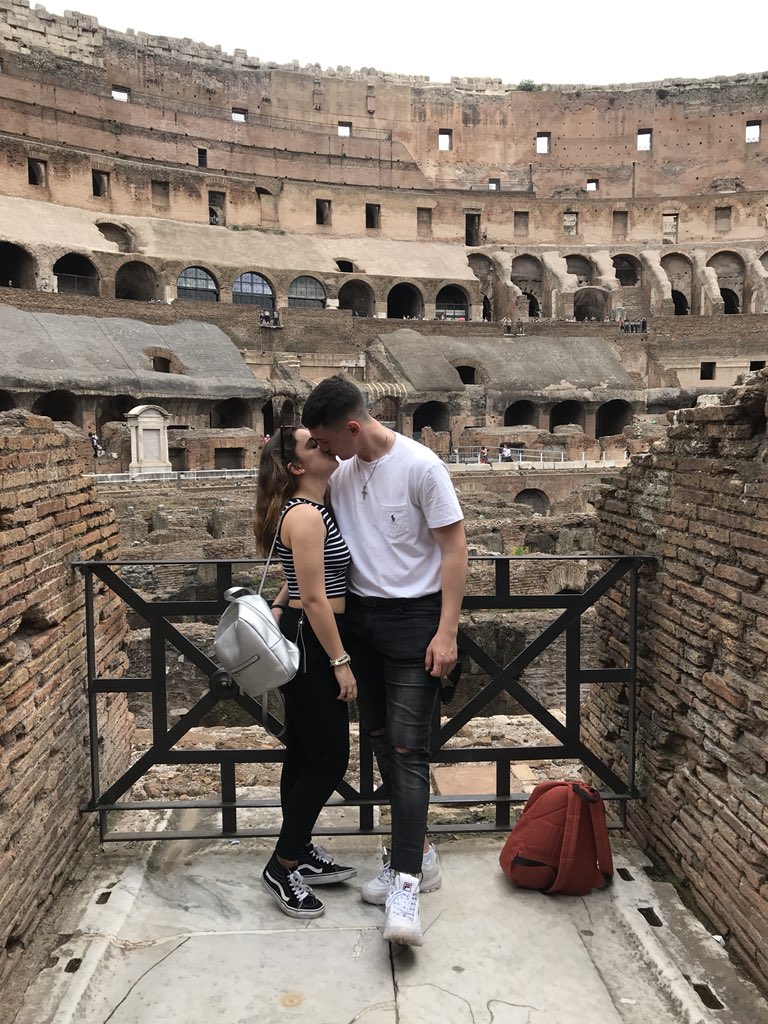 Ivan_CdL's tweet photo. Una experiencia increible con una mujer increible. Te quiero ❤️👑 https://t.co/nl4Un0y0jV