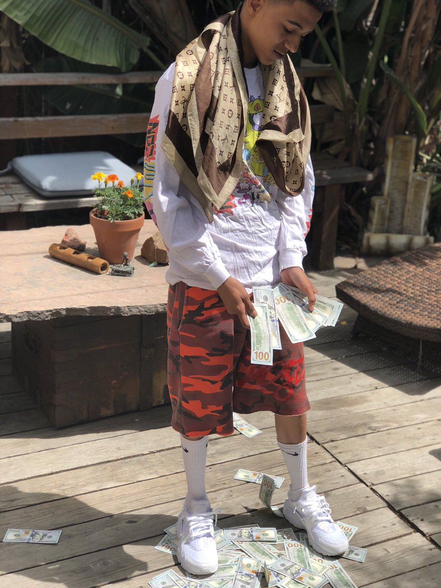 _sauceflair's tweet photo. #ALLFORGWAP 
#FOREVERHA$HEDOUT https://t.co/ETvxYCyl1r