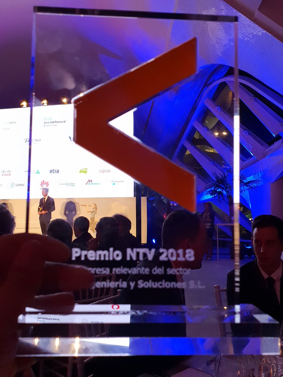 Estamos de celebración! Orgullosos de recibir el premio a empresa relevante en la #NTV18. Celebralo con nosotros y comparte!! 👏