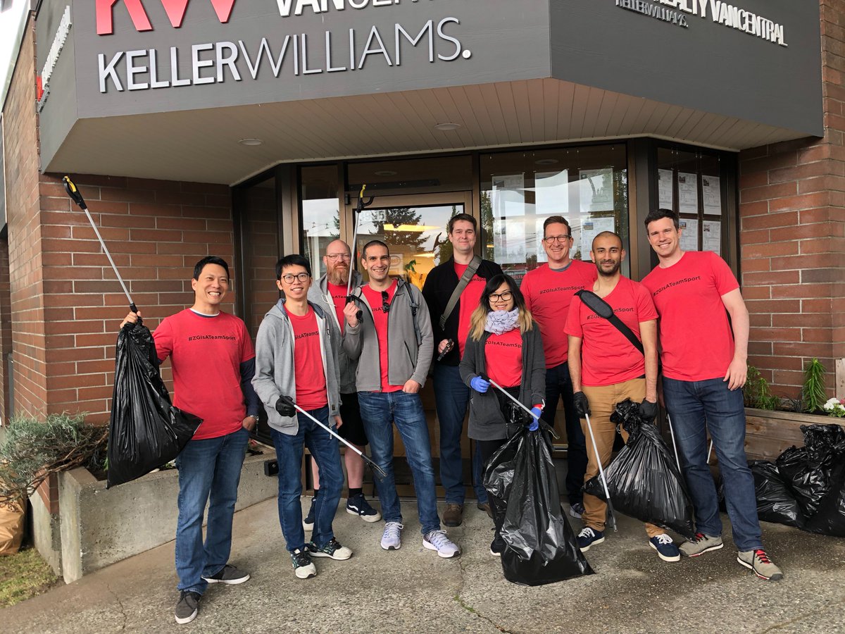 errolsamuelson's tweet photo. With the @ZillowGroup Vancouver team helping @KWRVanCentral clean up the city for @kwri #REDDay2018 https://t.co/HPeJAste5z
