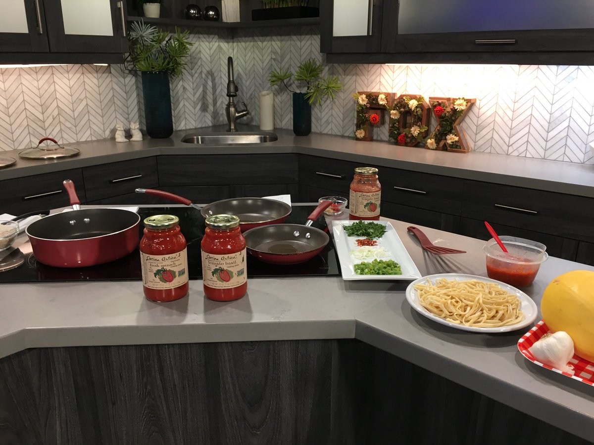 blogaboutitall's tweet photo. Had so much fun today doing a live cooking demo @FOX40.
#fox40news #sacramento #stockton #modesto #ktxl #fox40 #shrimp #cucinaantica #nationalshrimpday #mothersdayweekend #inthekichen #cook #familymeal #dinner #blogaboutitall #sacramentoblogger https://t.co/e3lP36W85Q