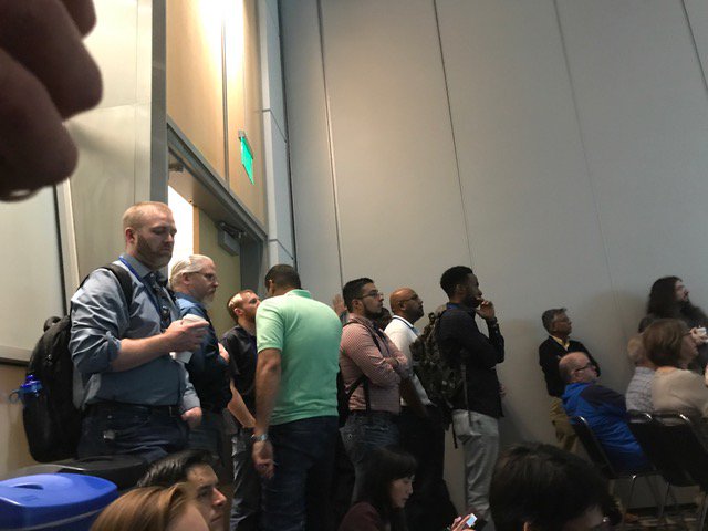 Zivaro_'s tweet photo. Standing room only for @ScottHogg's #AWS #security presentation today at #RMISC2018! https://t.co/kfkV7AwDTm
