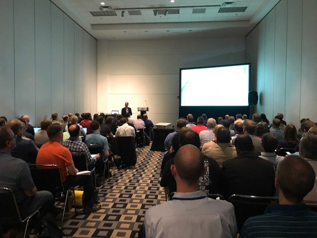Zivaro_'s tweet photo. Standing room only for @ScottHogg's #AWS #security presentation today at #RMISC2018! https://t.co/kfkV7AwDTm