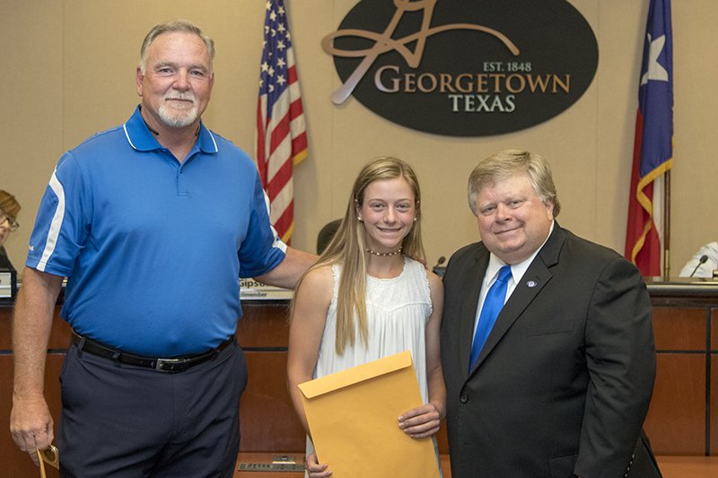 Mayor Dale Ross recognized members of the <a href="/GeorgetownISD/">Georgetown ISD</a> Georgetown High School boysand girls golf teams with proclamations at Tuesday's City Council meeting. Both teams will have participants competing in the state golf tournament later this month.