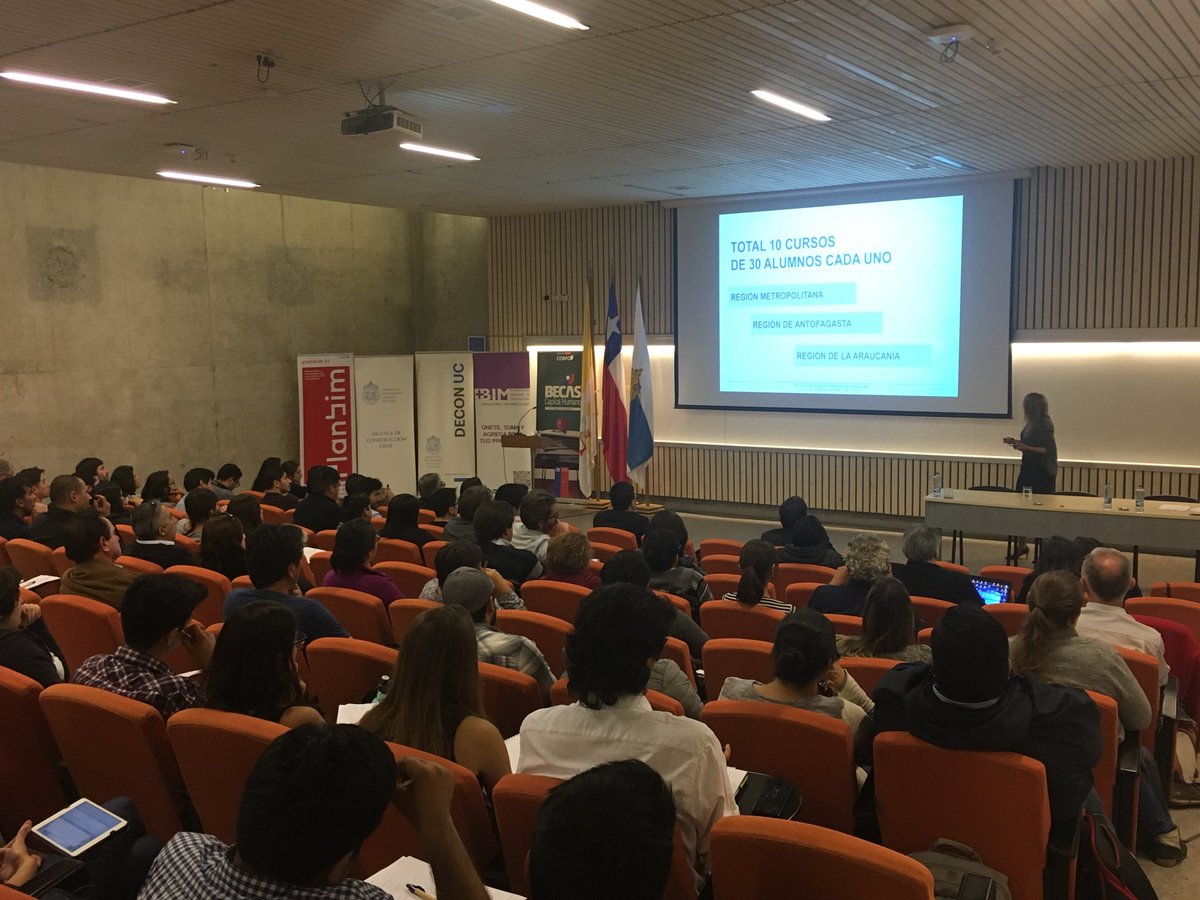 Plan_BIM's tweet photo. Marta Baeza, Jefe de proyectos DECON UC, presentando el curso “Diseño de Instalaciones en #BIM”: una nueva metodología colaborativa para el diseño de especialidades de un proyecto. https://t.co/MNPAesjKdN