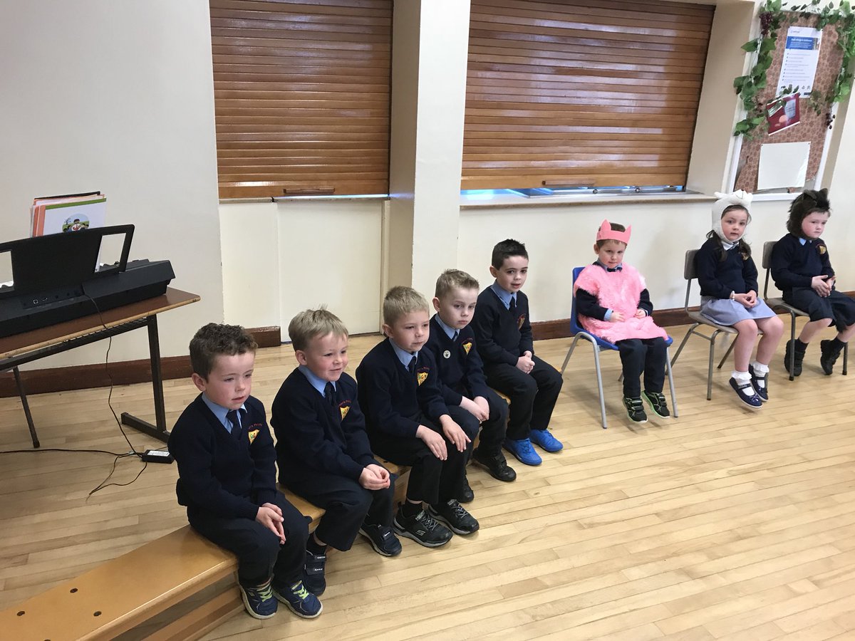 stcolmansps's tweet photo. Full house today for our Primary One assembly. Great costumes, props & all were blown away by the clarity of their speech and confidence. Well done children, Mrs Burns, Mrs Higgins & Miss Treacy on pulling it altogether ✅ #nischools #esags https://t.co/HWe6KZ004D