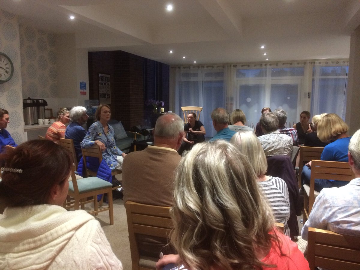 HPorterandSons's tweet photo. A truly wonderful performance by @OTB_Liz this evening and great discussion about death afterwards. As one palliative care expert from @MSHospice powerfully reminded us, often those who find themselves unable to talk about dying tend to have a more difficult death. @DyingMatters https://t.co/LVtsX8LAqt