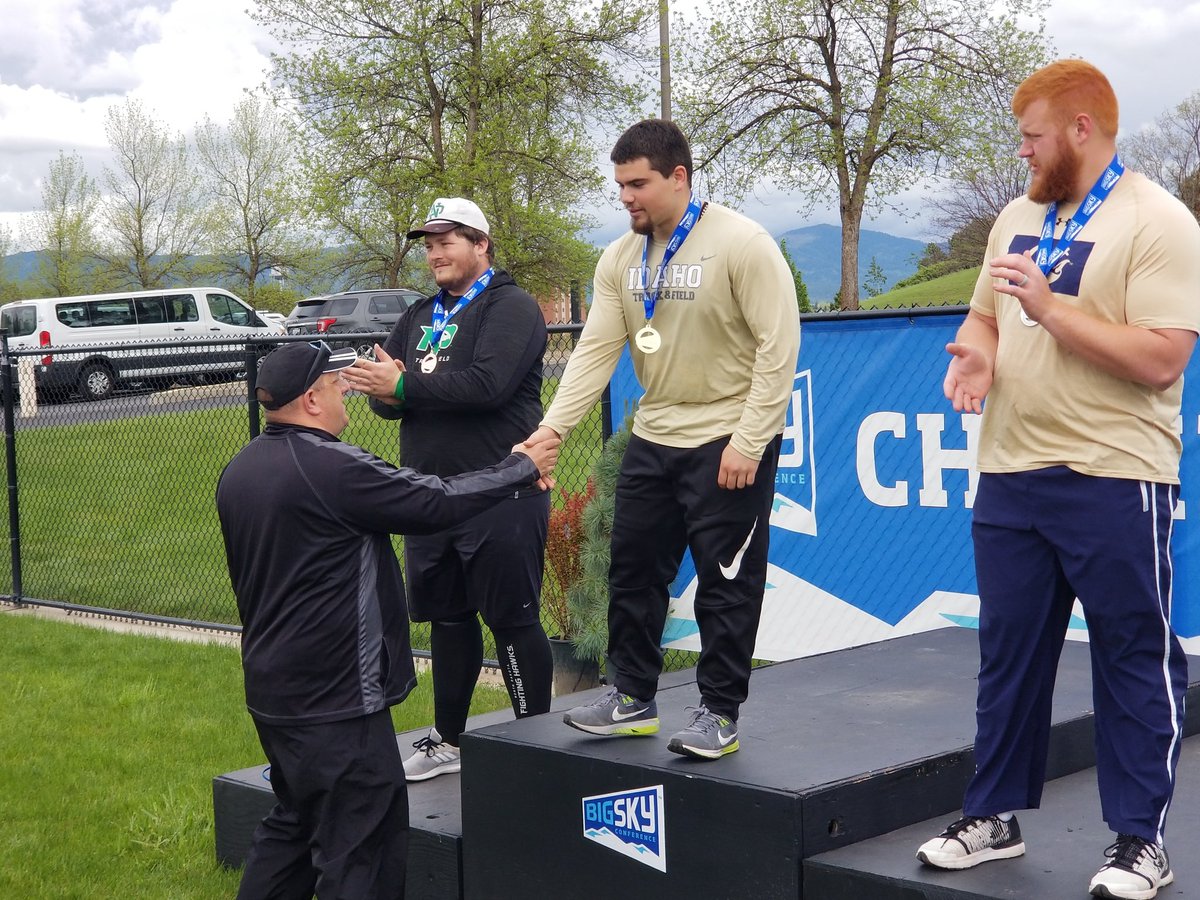 IdahoTrack's tweet photo. BIG SKY CHAMP!!! Short wins the shot put, picking up the indoor/outdoor sweep!! #BraveAndBold #GoVandals #BigSkyTF https://t.co/h3fdMA14bH