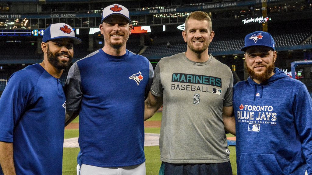 BlueJays's tweet photo. Did you know: All 4 Canadians playing in the American League are in this picture! 

Pretty cool, eh? 🍁 https://t.co/EnGzmE8puX