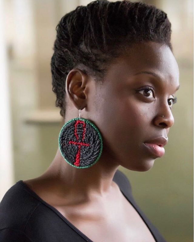 HypnoEars's tweet photo. #tbt Return of the Ankh HypnoEars #hypnoears #fashion #throwbackthursday #sisterlocks #ankh #earrings #dope #befly #melanin #rbg #melaninpoppin #earring #melaninonfleek #blackwomen #blackgirlsrock #earringsoftheday #blackisbeautiful https://t.co/DZ2mBzFbFx https://t.co/13pLn1kYTi