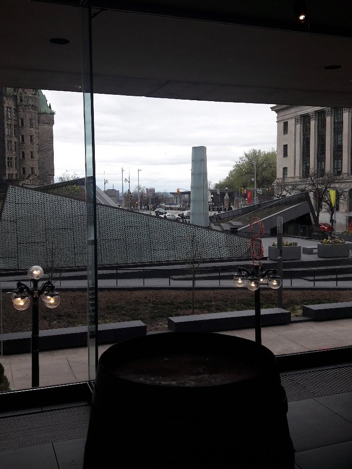 robinjyee's tweet photo. All set up for the Ottawa @sciencepolicy pub night! Come say hi (check out the nice view)! 👋🍻🔎 https://t.co/xESpE8GgeK