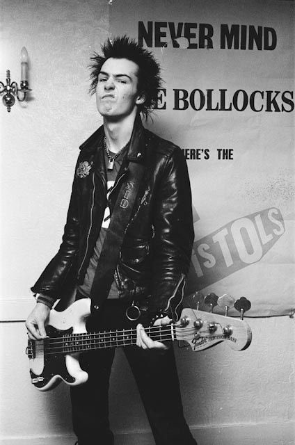 Happy Birthday Sid Vicious why do I love the broken ones ?    