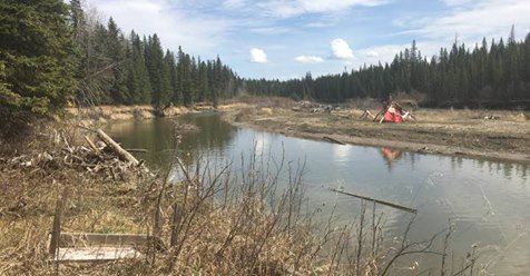 HeadwatersAB's tweet photo. More than 50 people from central Alberta are banding together to encourage Alberta government to reject an application that would increase commercial water diversion for fracking along the Clearwater River. 
#protectourwater #keepwaterclean
https://t.co/OrDd647sdC https://t.co/yqeP2980Qt