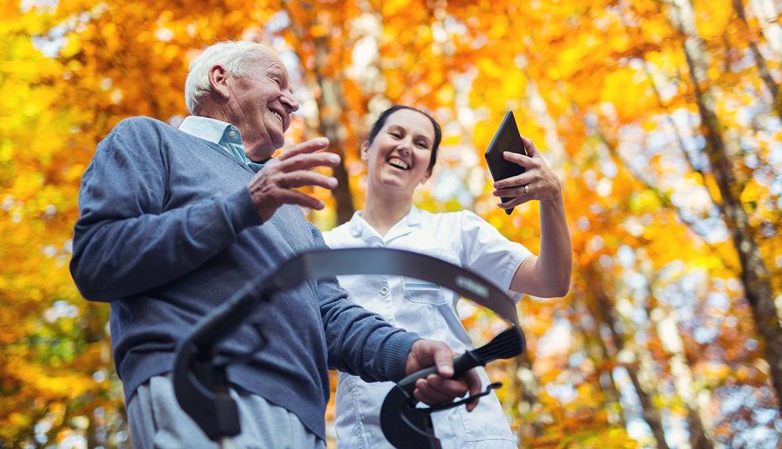 SeniorGrowth's tweet image. Designing Technology for #Caregivers: Understanding What Works and Doesn&apos;t ow.ly/JJSK30jUo9q #seniorcare #seniorcaretech