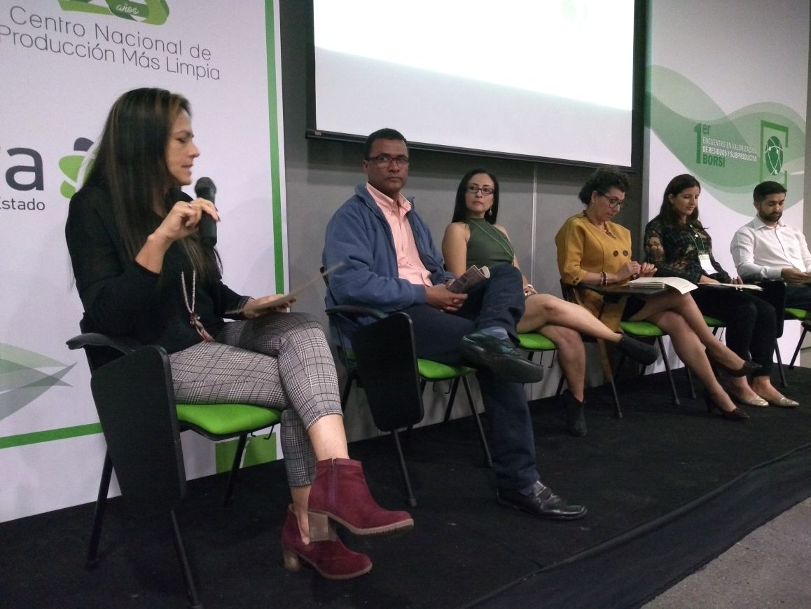 Areametropol's tweet photo. Finalizamos el Primer Encuentro #BORSI uniendo visiones sobre los retos que tiene la valorización de residuos y subproductos en materia de divulgación y la articulación de Empresa-Universidad-Estado para lograr consolidar procesos.
¡Agradecemos a quienes nos acompañaron! https://t.co/PRAYJMUuzC
