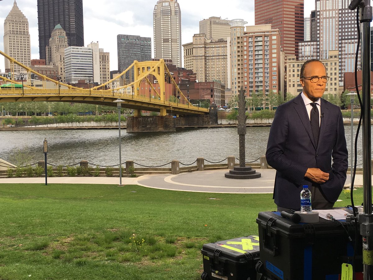 LesterHoltNBC's tweet photo. We’re in Pittsburgh tonight reporting on the tech scene and more for @NBCNightlyNews. #LesterAcrossAmerica https://t.co/RBOS6rB6Xb