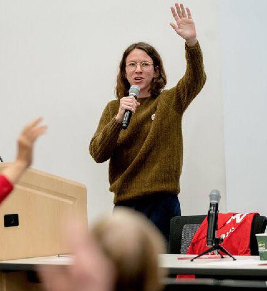 March4OurHealth's tweet photo. Our 3rd speaker will be Meagan Day, a staff writer at @jacobinmag and member of @DSAEastBay. Take a look at Meagan's article "How Socialists Can Fight for Single Payer" - 

https://t.co/aZ1pqkZIQh https://t.co/vYdaBWZvRn