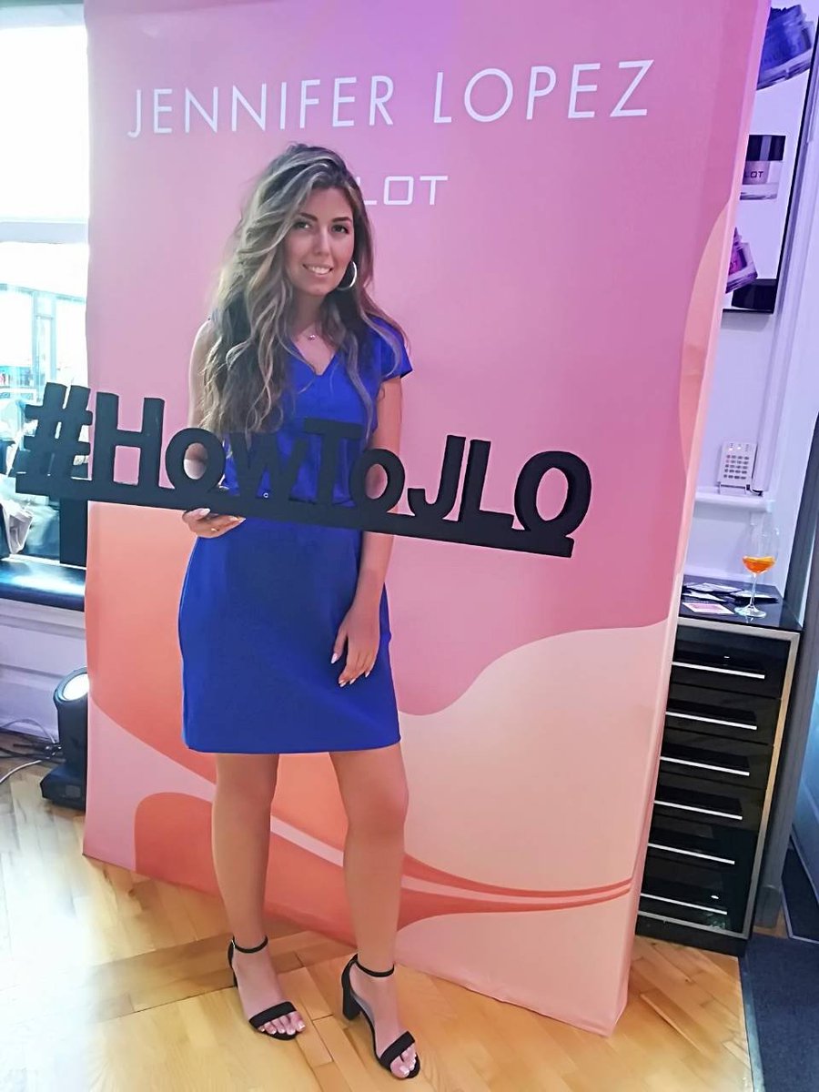DunjaStyle's tweet photo. New Inglot makeup by JLo ❤
Naravno, paleta nude nijansi 😍😍
#JLOxINGLOT #HowToJLO #JLo
#HairStatement #latina #fashion #fashionblogger #fashiondesigner #jewelrydesigner #dunjastyle @JLo @Inglot https://t.co/7rpjeXuP73
