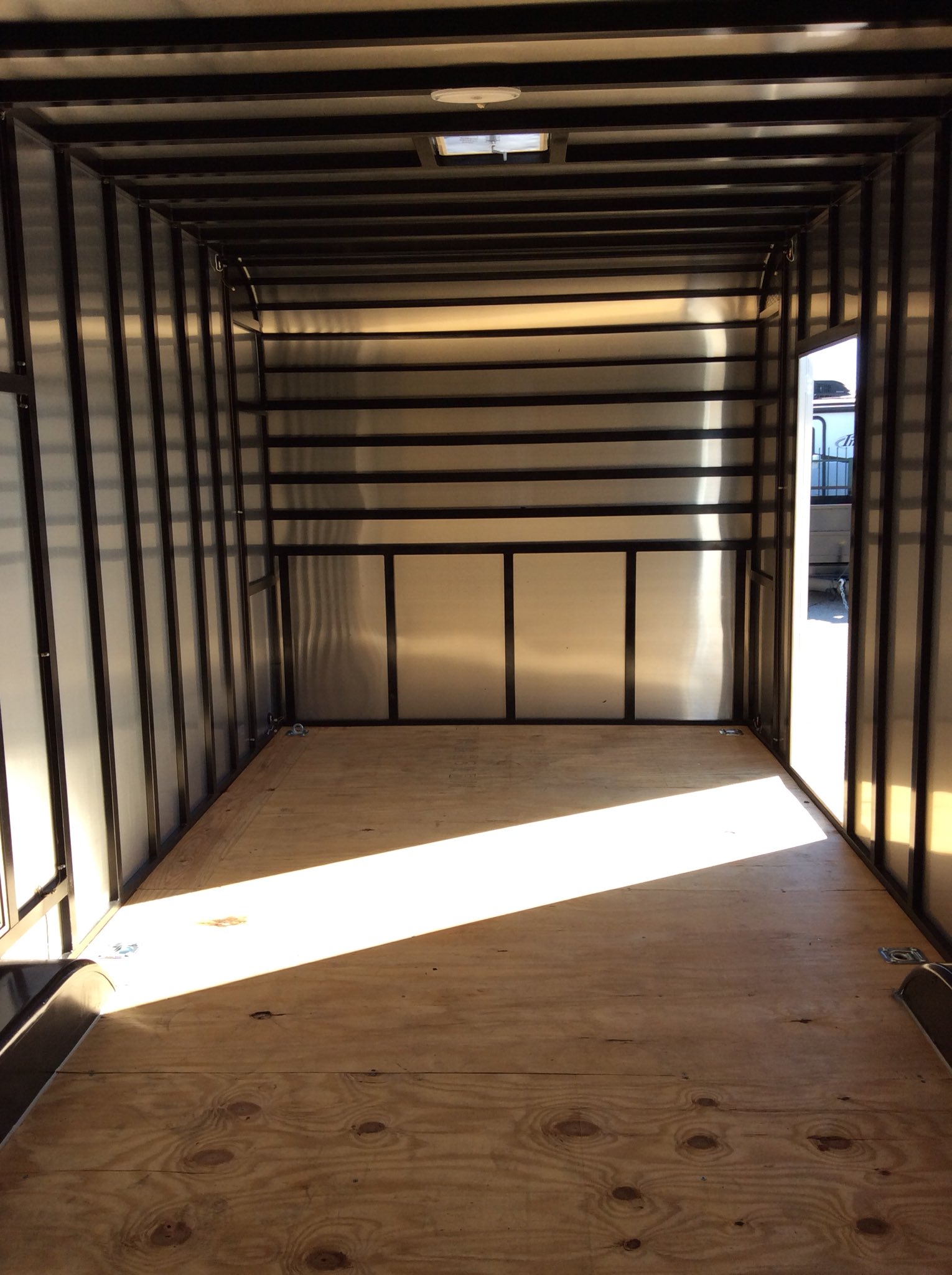 Inland Empire Trailers on Twitter "Enclosed trailers help you keep