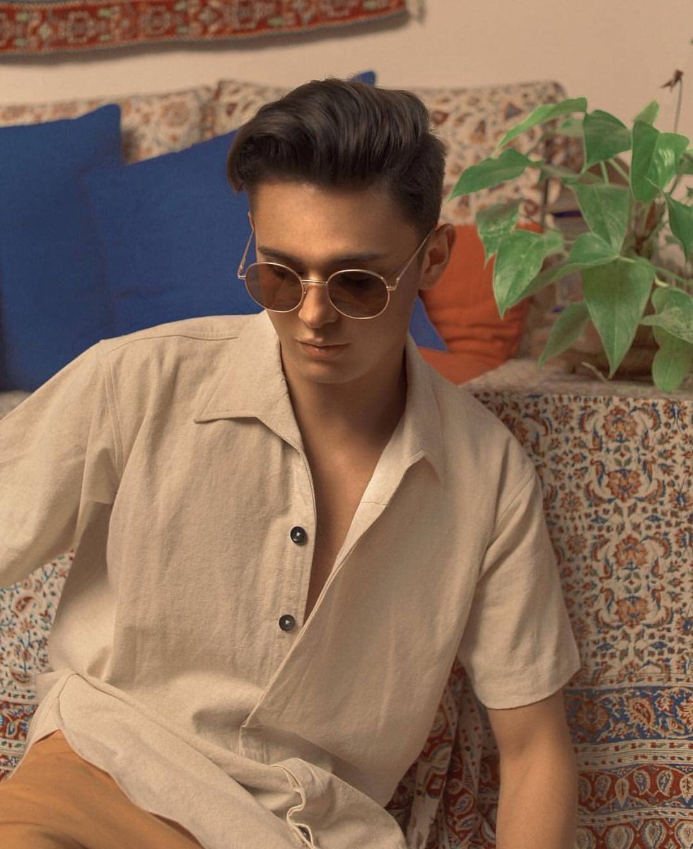 JamesReidPH's tweet photo. To the most talented man in the world, happiest birthday @tellemjaye! We are forever grateful of your existence. Thank you for inspiring each one of us. Enjoy your day! 🎂✨😘

#Happy25thBirthdayJamesReid https://t.co/WIiFjtfRqE